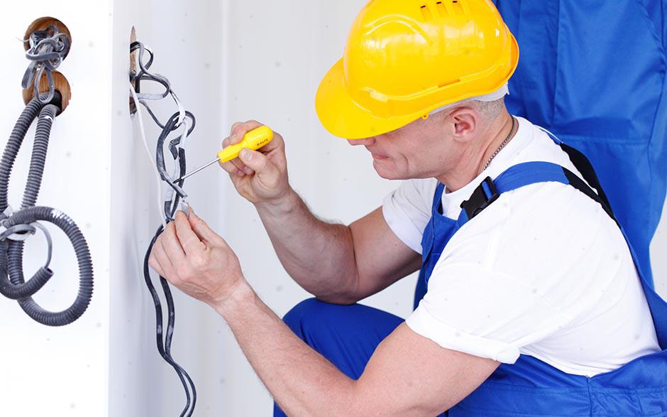 cherche électricien pas cher Mantes-la-Ville